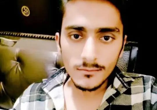 जबलपुर अस्पताल में भर्ती घायल युवक रोहित चंचलानी की फाइल फोटो