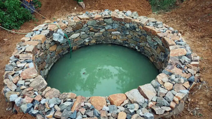 शिवपुरी जिले में एक महिला और उसके दो बच्चों के शव कुएं में मिले