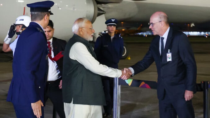 प्रधानमंत्री मोदी 17वें ब्रिक्स शिखर सम्मेलन के लिए पहुंचे ब्राजील