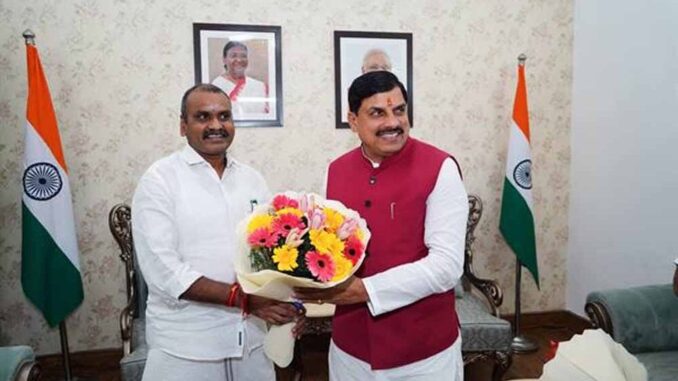 उज्जैन में शीघ्र ही आकाशवाणी केंद्र प्रारंभ किया जाएगा: मोहन यादव