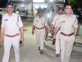 कटनी पुलिस का फ्लैग मार्च : आगामी पर्वों को लेकर सुरक्षा के कड़े इंतज़ाम, ड्रोन से की जा रही निगरानी