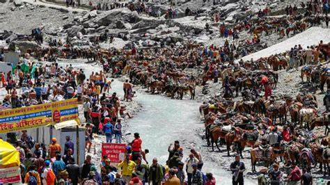 अमरनाथ यात्रा 2025 : जम्मू आधार शिविर से 7,200 श्रद्धालुओं का नया जत्था रवाना