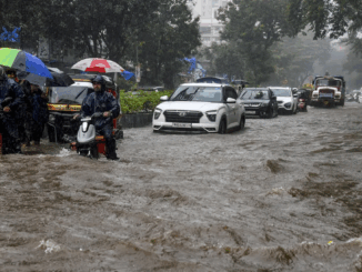 महाराष्ट्र में भारी बारिश से सात लोगों की मौत, 200 ग्रामीण फंसे