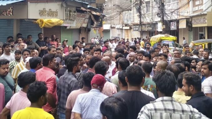 कटनी : सराफा कारोबारियों का दो करोड़ से अधिक का सोना लेकर जेवर सप्लायर लापता 