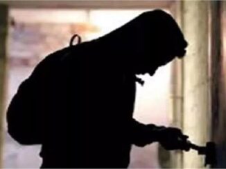 पालघर लूट मामला : पुरुष का वेश धारण कर 1.5 करोड़ के गहने लूटने वाली महिला गिरफ्तार