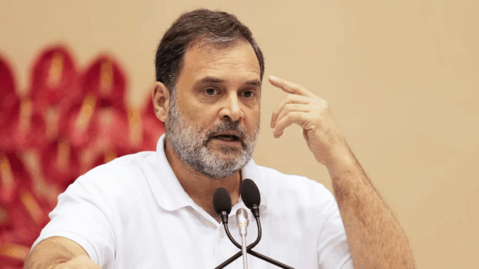 सेना के खिलाफ टिप्पणी : न्यायालय ने राहुल गांधी को फटकारा लेकिन उनके खिलाफ कार्यवाही पर रोक लगाई