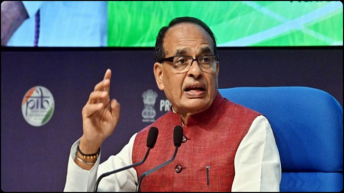 केंद्र उर्वरकों की पर्याप्त उपलब्धता सुनिश्चित के लिए प्रयास कर रहा : केंद्रीय मंत्री चौहान