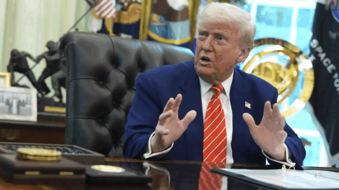 डोनाल्ड ट्रंप की कंप्यूटर चिप्स पर 100 प्रतिशत शुल्क लगाने की योजना