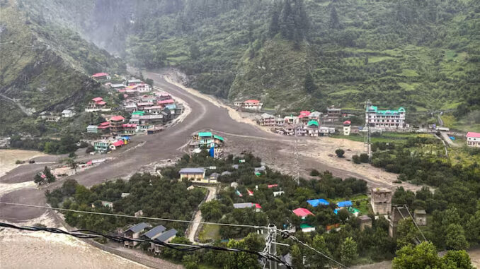 आपदाग्रस्त धराली में मलबे से एक शव बरामद, 150 लोग सुरक्षित निकाले गए, कई अन्य लापता