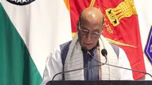 सशस्त्र बलों को लंबे संघर्षों के लिए तैयार रहना चाहिए : राजनाथ सिंह