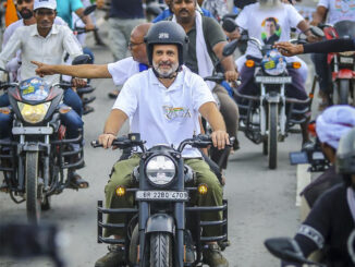 बिहार के अररिया में 'वोटर अधिकार यात्रा' के दौरान राहुल, तेजस्वी ने मोटरसाइकिल की सवारी की