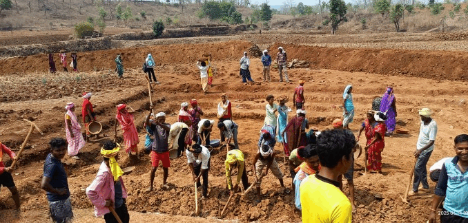 मुख्यमंत्री डॉ. मोहन यादव के नेतृत्व में मनरेगा की उल्लेखनीय उपलब्धि