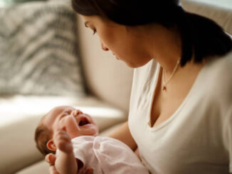 बुरहानपुर में नाबालिग लड़की ने प्रसूति के फौरन बाद बच्ची को अस्पताल की पहली मंजिल से नीचे फेंका