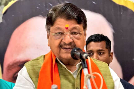 राहुल गांधी पर विदेशी संस्कृति का प्रभाव, चौराहे पर बहन को चूम लेते हैं : कैलाश विजयवर्गीय