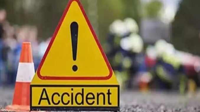 रायसेन में गाय को बचाने की कोशिश में बस ने महिला और 12 दिन की बेटी को कुचला, मौत