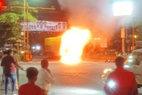 इंदौर में ट्रक से कुचले जाने के बाद मरने वाले राहगीरों की तादाद तीन हुई