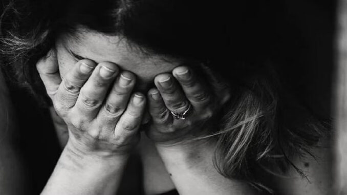 पालघर में 13 वर्षीय आदिवासी लड़की की जबरन शादी एवं दुष्कर्म के आरोप में पांच के खिलाफ मामला दर्ज