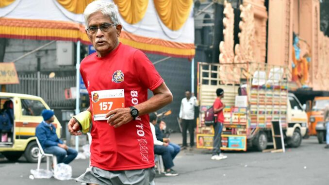 देश में कई मैराथन में भाग ले चुके हैदराबाद के 74 वर्षीय नागभूषण अब बोस्टन में दौड़ेंगे