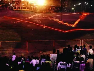 इंदौर में दीपावली की परंपरा से जुड़े हिंगोट युद्ध में बरसे देशी रॉकेट, 35 योद्धा जख्मी