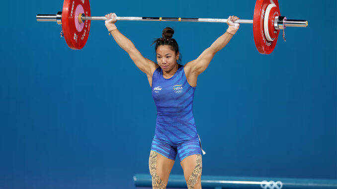 विश्व चैंपियनशिप में मीराबाई चानू ने रचा इतिहास, 199 किग्रा वजन उठाकर जीता रजत पदक