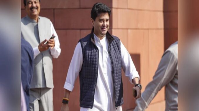 देश में 12 हजार मोबाइल टॉवर लगाने का काम अगले साल तक पूरा हो जाएगा : ज्योतिरादित्य सिंधिया