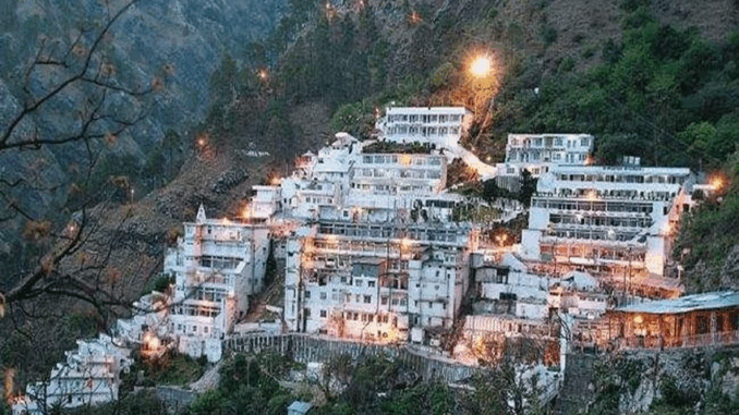 जम्मू कश्मीर : माता वैष्णो देवी मंदिर में तीर्थयात्रियों के लिए खोला गया साधना कक्ष