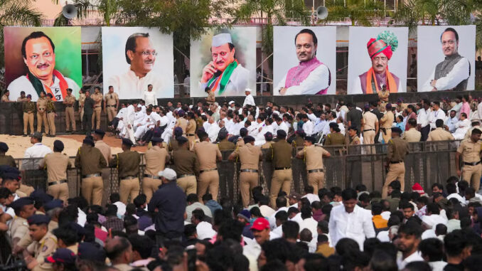 पूरे राजकीय सम्मान के साथ अजित पवार का अंतिम संस्कार किया गया; अमित शाह और नवीन हुए शामिल