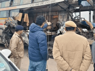 राजस्थान : सड़क हादसे में महिला सहित चार बस यात्रियों की मौत