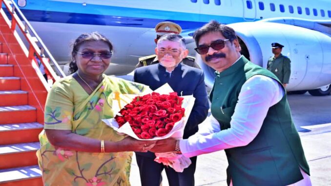 झारखंड : राष्ट्रपति मुर्मू ने जमशेदपुर में श्रीजगन्नाथ आध्यात्मिक केंद्र की आधारशिला रखी