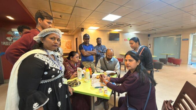 डोमिनाज पर खाद्य विभाग की दबिश : पनीर, चीज, मेयोनेज सहित कई खाद्य पदार्थों के सैंपल जांच हेतु भेजे