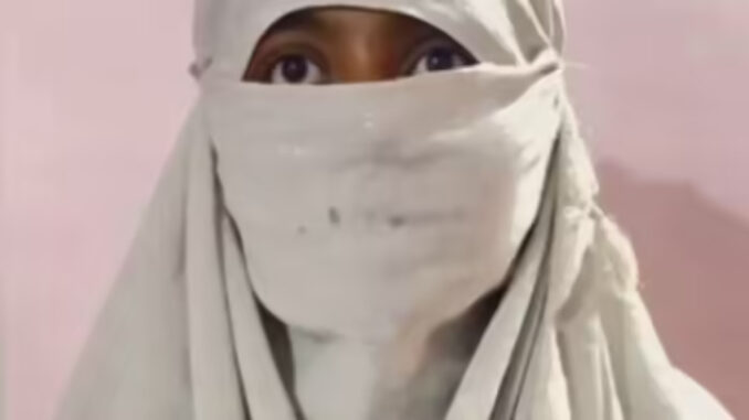 इंदौर में अफवाहों के कारण महिला शोधार्थी को बच्चा चोर बताकर सरेआम पीटा गया