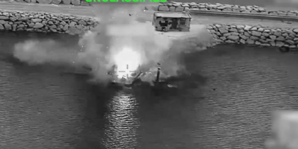 बारूदी सुरंग बिछाने वाले 16 ईरानी जहाज नष्ट किए : अमेरिकी सेना