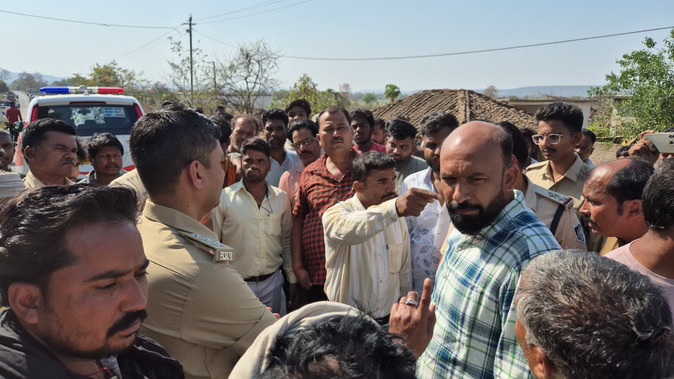 मंडला में ट्रक ने ढाई साल की बच्ची को कुचला, मौत