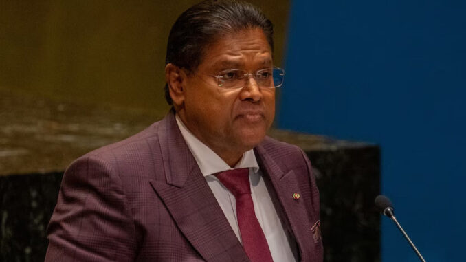 सूरीनाम के पूर्व राष्ट्रपति चंद्रिकाप्रसाद संतोखी का निधन