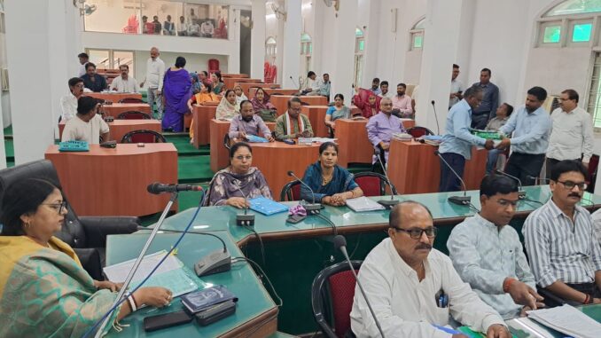 कटनी निगम ने इस वर्ष कुल 89.38 लाख रुपये के लाभ का 617.05 करोड़ का बजट पेश, आंशिक संशोधन के साथ अंगीकार