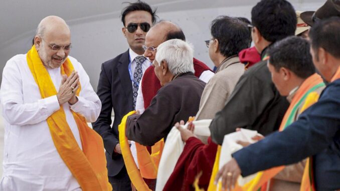 अमित शाह ने बुद्ध के पवित्र अवशेषों को लेह में दर्शनार्थ रखे जाने के कार्यक्रम का उद्घाटन किया