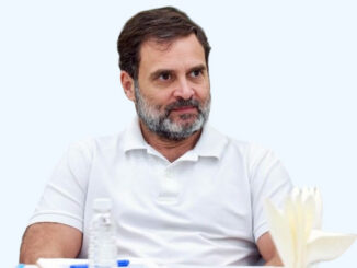 राहुल गांधी के दौरे से पहले अमेठी में छिड़ा पोस्टर युध्द, भाजपा और कांग्रेस के बीच आरोप-प्रत्यारोप
