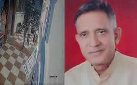 शराब पीने को लेकर टोकने से नाराज चौकीदार ने मंदिर के ट्रस्टी की डंडे से पीटकर हत्या की
