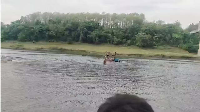 जबलपुर में नर्मदा नदी में नहाने गए तीन दोस्तों की डूबने से मौत
