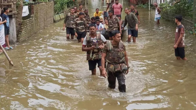 असम में बाढ़ की स्थिति गंभीर, 21 अन्य लोगों की मौत, 5.65 लाख प्रभावित