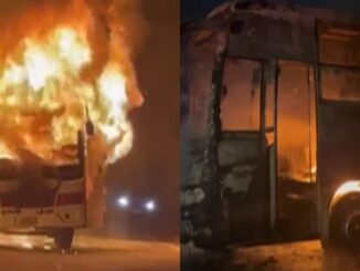टायर फटने के बाद बस में लगी आग, 30 यात्री सुरक्षित निकाले गए