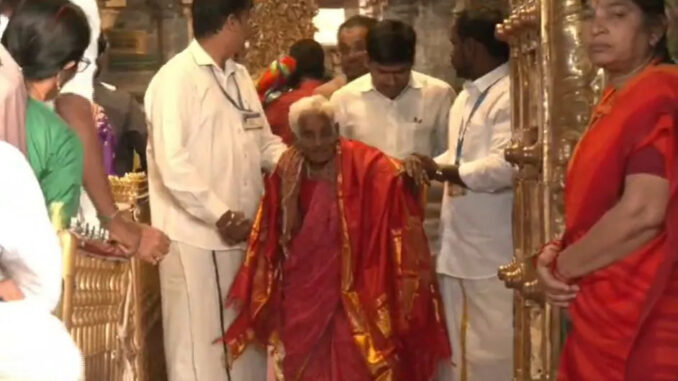 116 वर्षीय महिला दर्शन के लिए पैदल तिरुमला पहुंची: टीटीडी