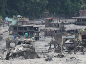 नेपाल में बाढ़ से मरने वालों की संख्या 903 हुई; 4,247 लोग अब भी लापता