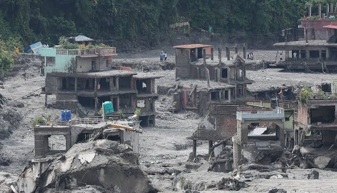 नेपाल में बाढ़ से मरने वालों की संख्या 903 हुई; 4,247 लोग अब भी लापता