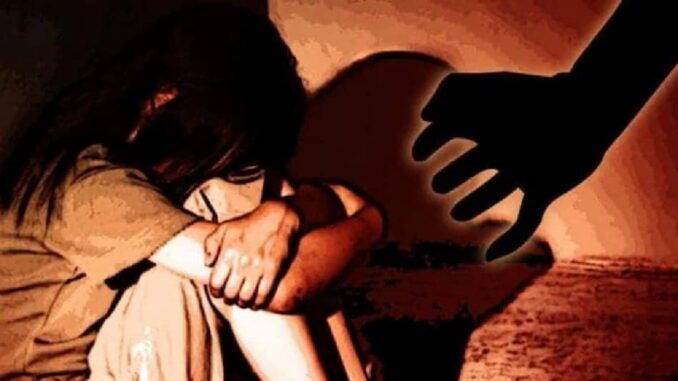 नरसिंहपुर में आठ वर्षीय बच्ची से दुष्कर्म के बाद हत्या, आरोपी के घर पर बुलडोजर चलाने की मांग
