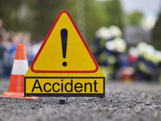 बैंक शाखाओं में नकदी पहुंचाने वाली वैन ने मोटरसाइकिल को रौंदा, दो लोगों की मौत