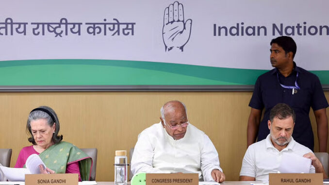 मोदी सरकार ने एक पूरी पीढ़ी का भविष्य खतरे में डाला : मल्लिकार्जुन खरगे